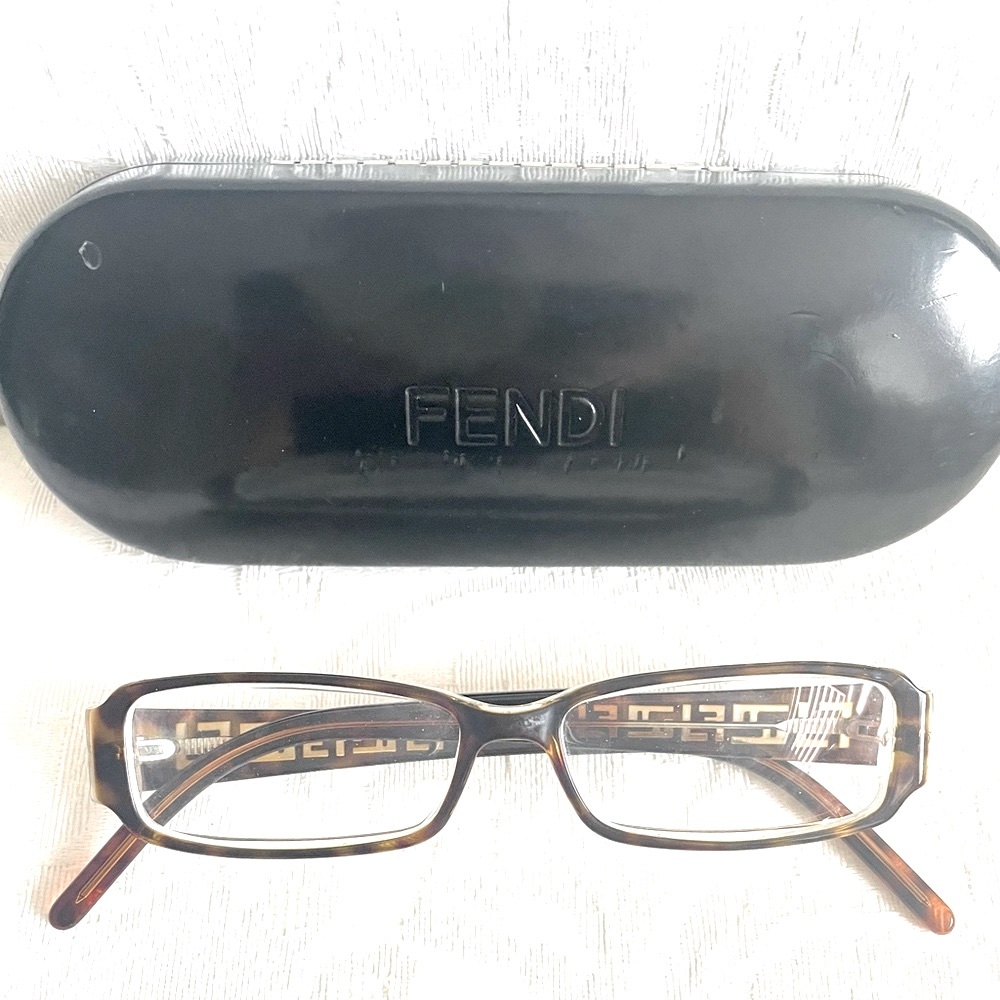 Fendi Glasses with case